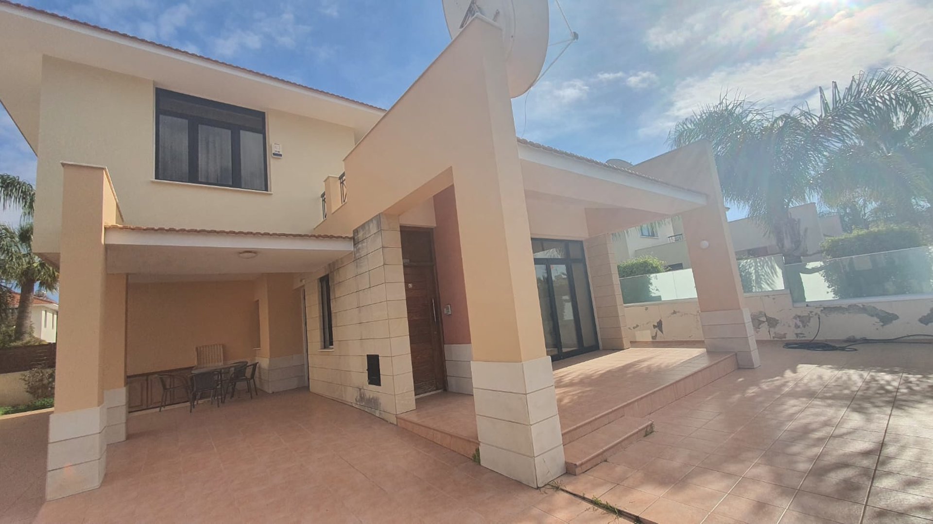 3 bedrooms Villa in Larnaca, Larnaka, Cyprus No. 27072