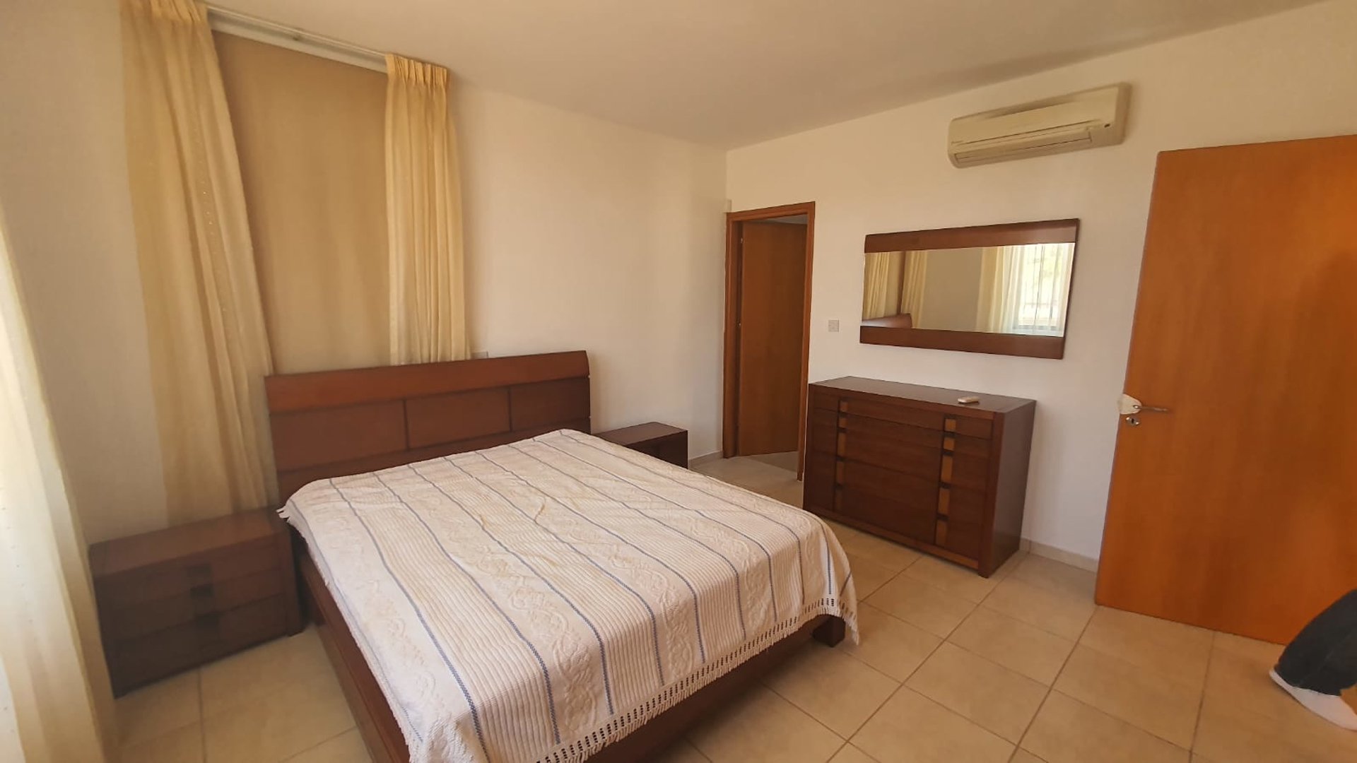 3 bedrooms Villa in Larnaca, Larnaka, Cyprus No. 27072