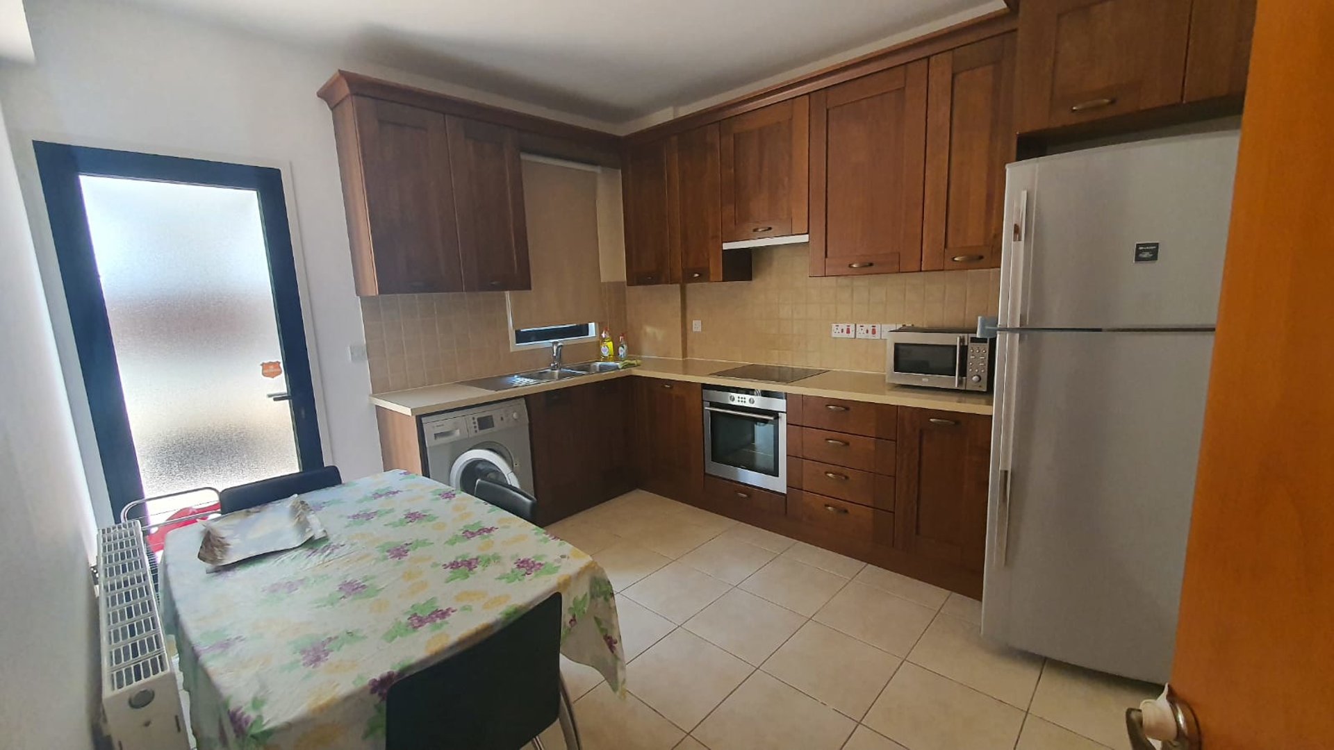 3 bedrooms Villa in Larnaca, Larnaka, Cyprus No. 27072