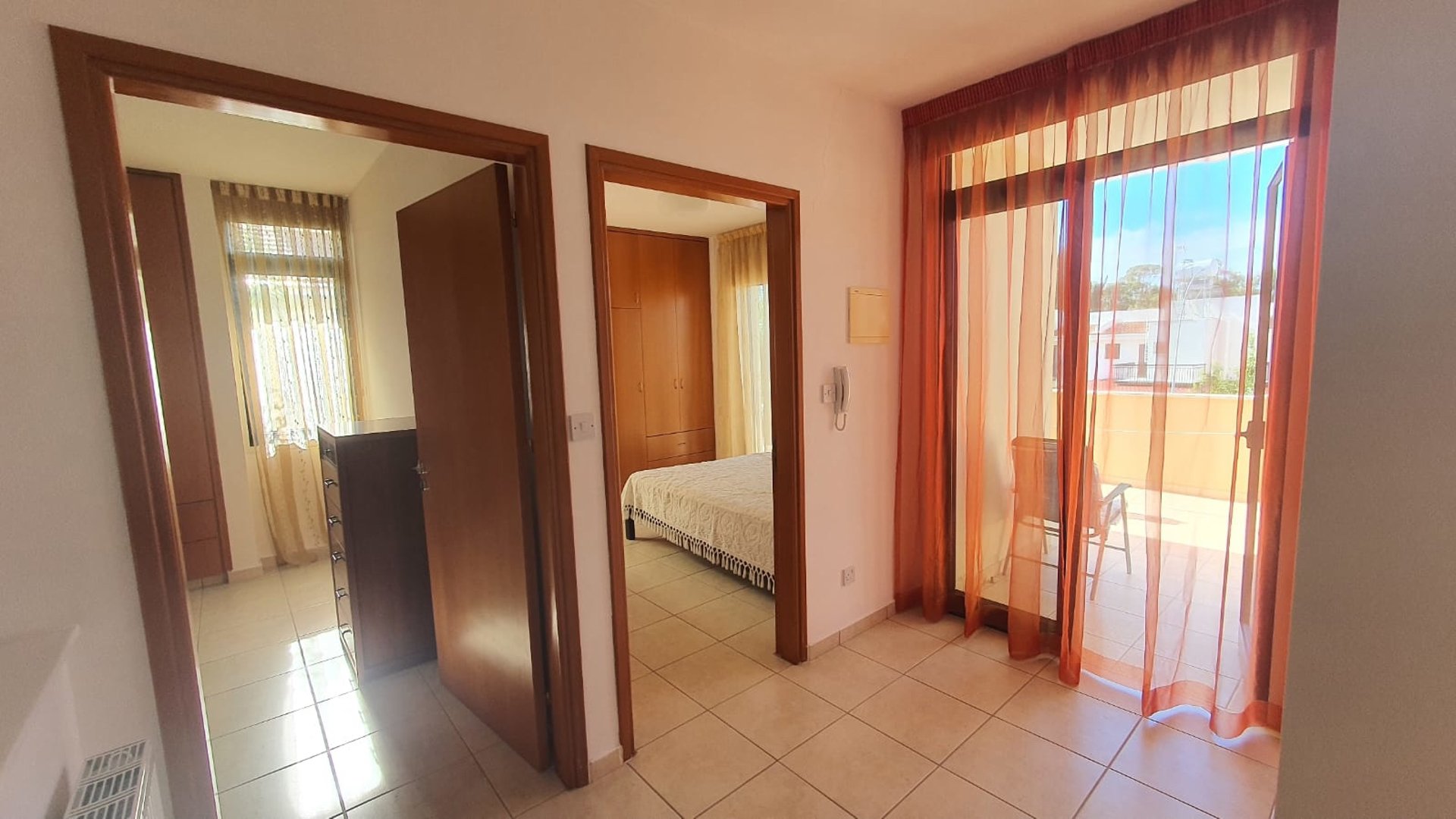 3 bedrooms Villa in Larnaca, Larnaka, Cyprus No. 27072