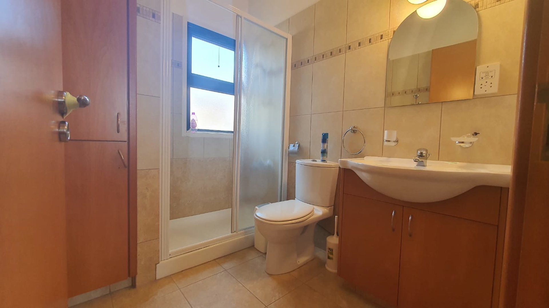 3 bedrooms Villa in Larnaca, Larnaka, Cyprus No. 27072