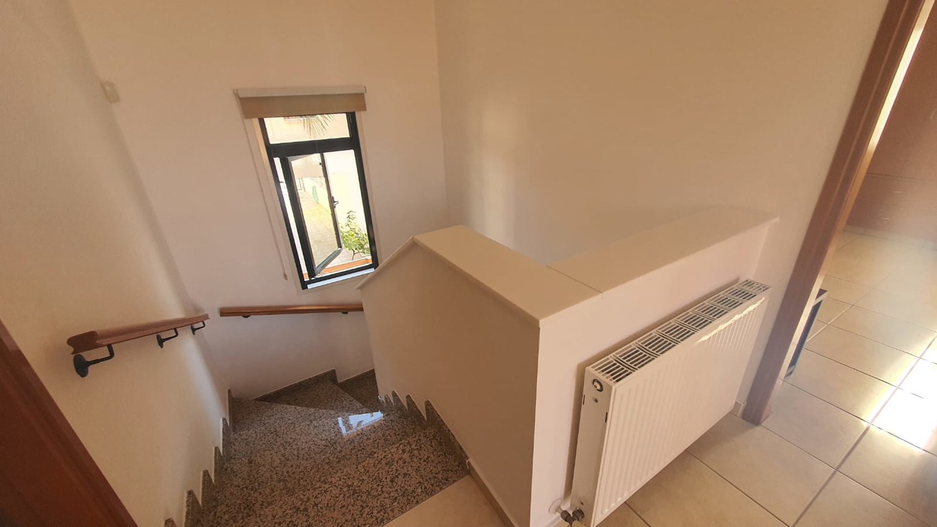 3 bedrooms Villa in Larnaca, Larnaka, Cyprus No. 27072