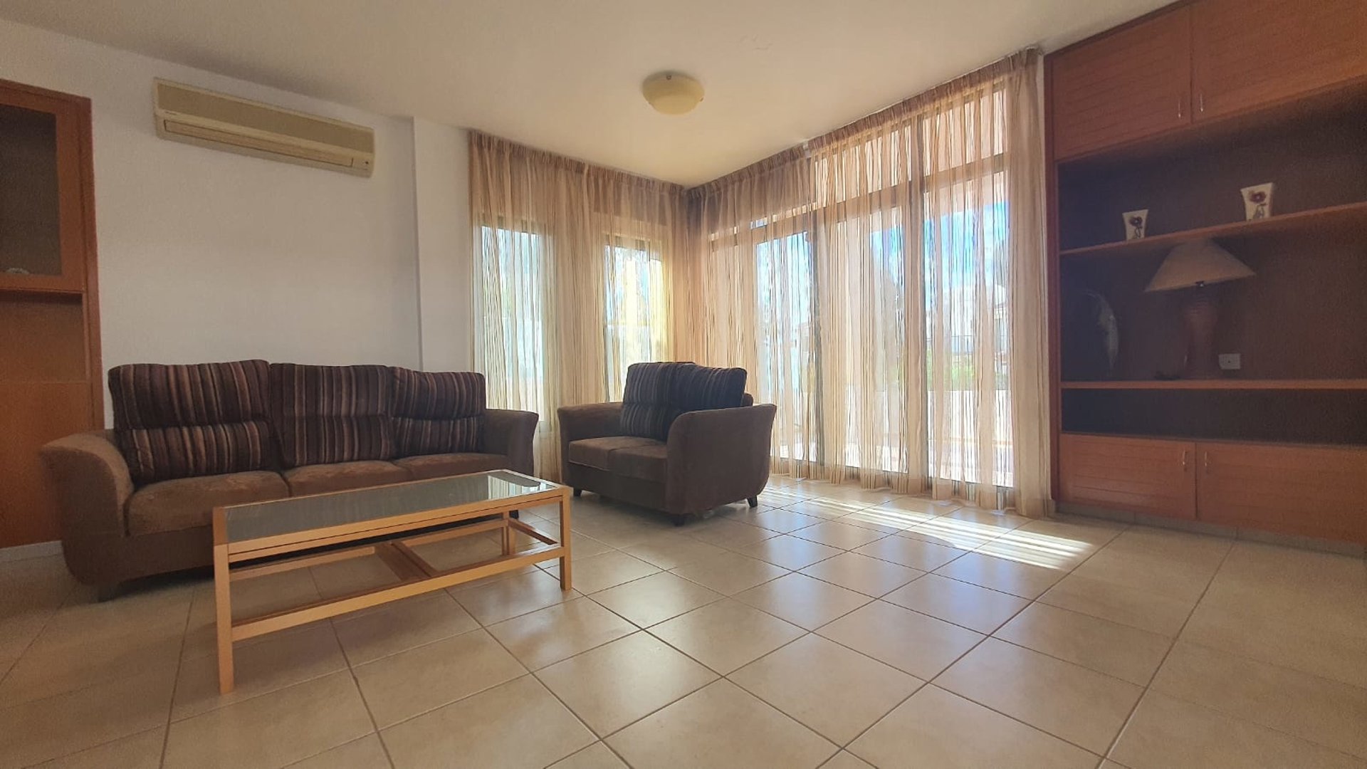 3 bedrooms Villa in Larnaca, Larnaka, Cyprus No. 27072