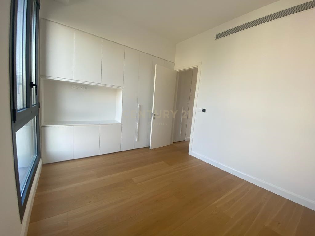 2 dormitorios Apartamento en Germasogeia, Limassol, Chipre No. 24384