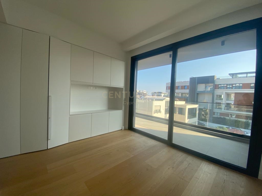 2 dormitorios Apartamento en Germasogeia, Limassol, Chipre No. 24384