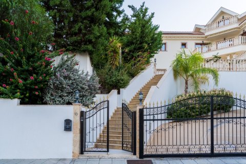 Вилла с 6 спальнями в Kalogiroi, Гермасойя, Лимасол,  № 44358