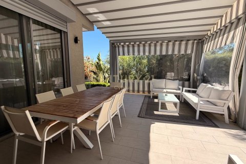 4 dormitorios Villa en Agios Athanasios, Limassol,  No. 55323 21