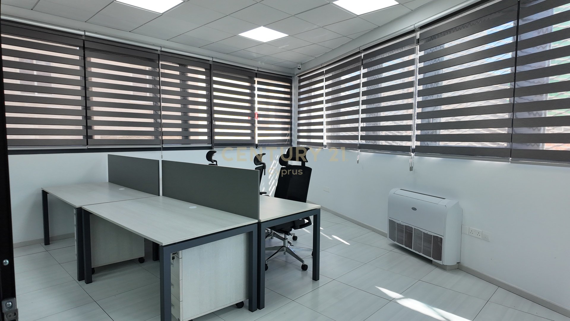 1025m2 Commercial property in Limassol, Cyprus No. 55324