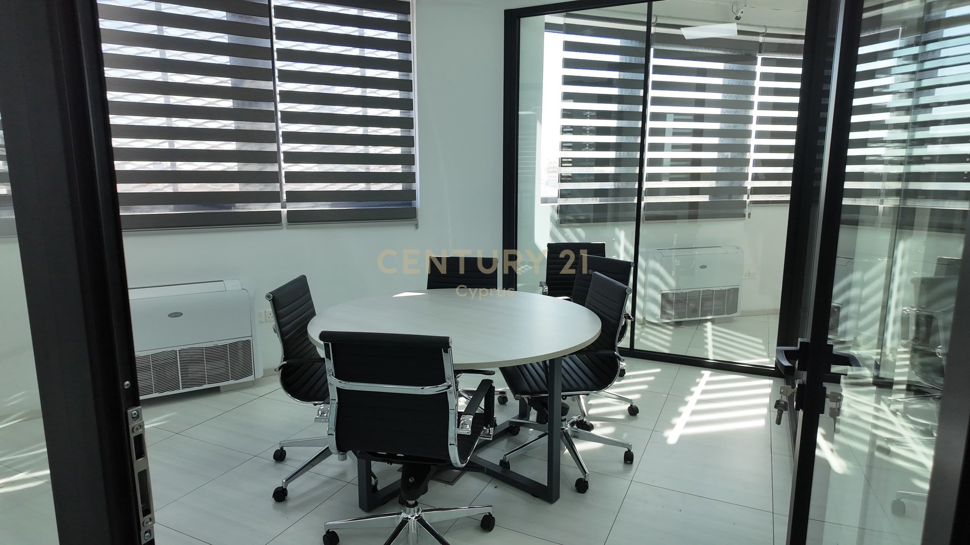 1025m2 Commercial property in Limassol, Cyprus No. 55324