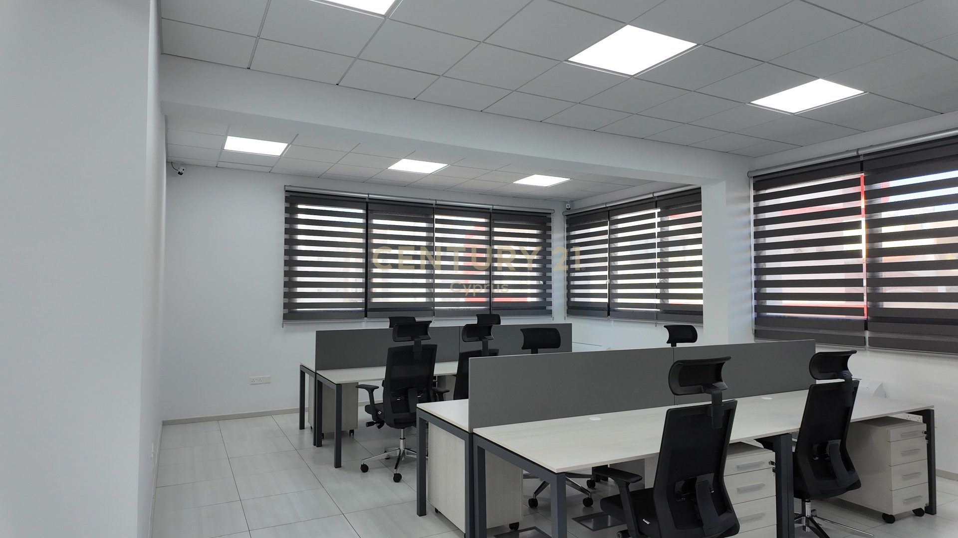 1025m2 Commercial property in Limassol, Cyprus No. 55324