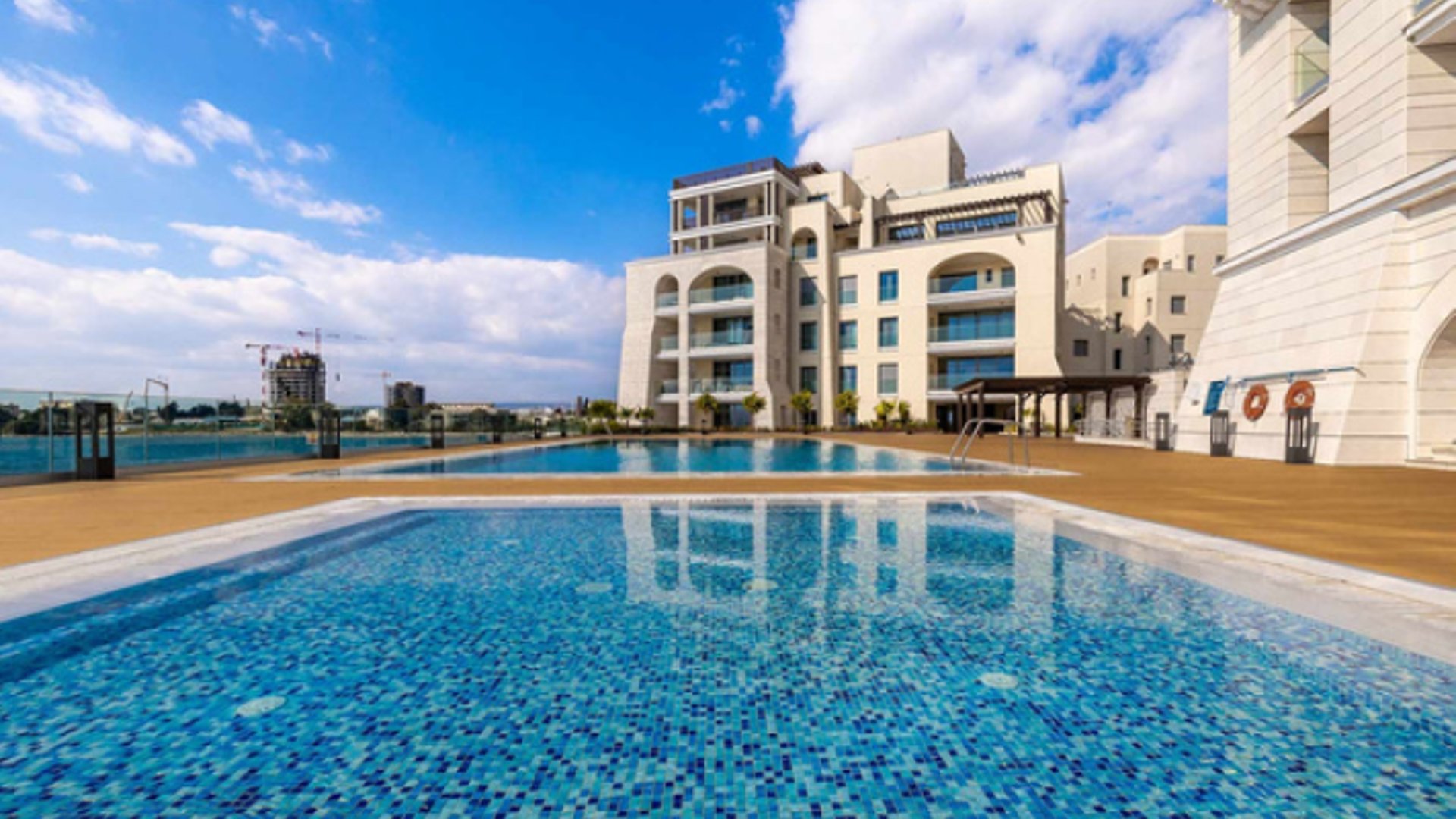 4 bedrooms Apartment in Limassol, Cyprus No. 28967