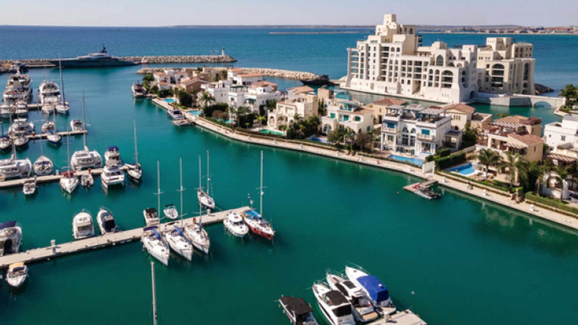 4 bedrooms Apartment in Limassol, Cyprus No. 28967
