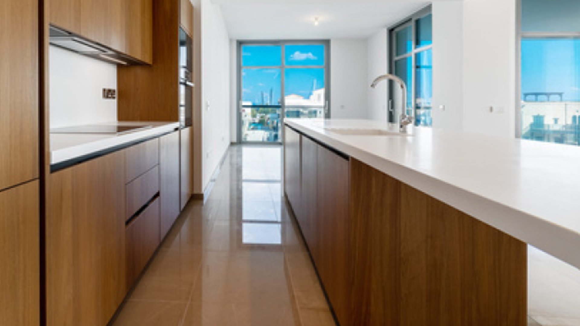 4 bedrooms Apartment in Limassol, Cyprus No. 28967