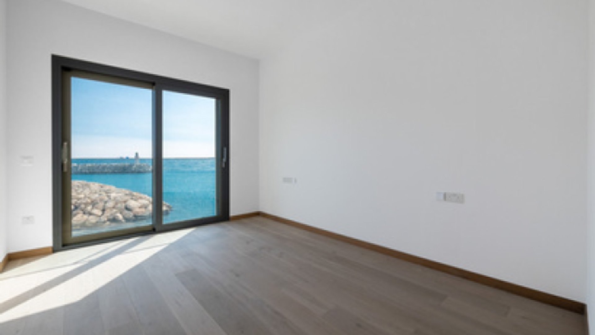4 bedrooms Apartment in Limassol, Cyprus No. 28967