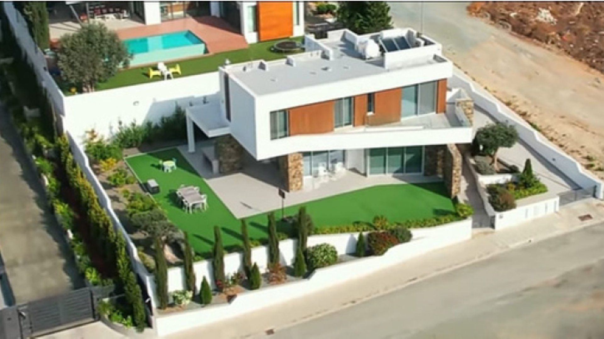 3 bedrooms Villa in Agios Tychonas, Limassol, Cyprus No. 28966
