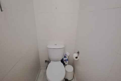 2 bedrooms Apartment in Larnaca, Larnaka,  No. 50027 10