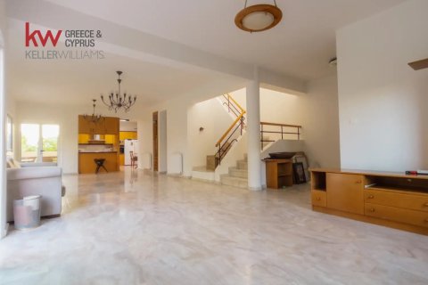 4 bedrooms Townhouse in Strovolos, Nicosia,  No. 50028 2