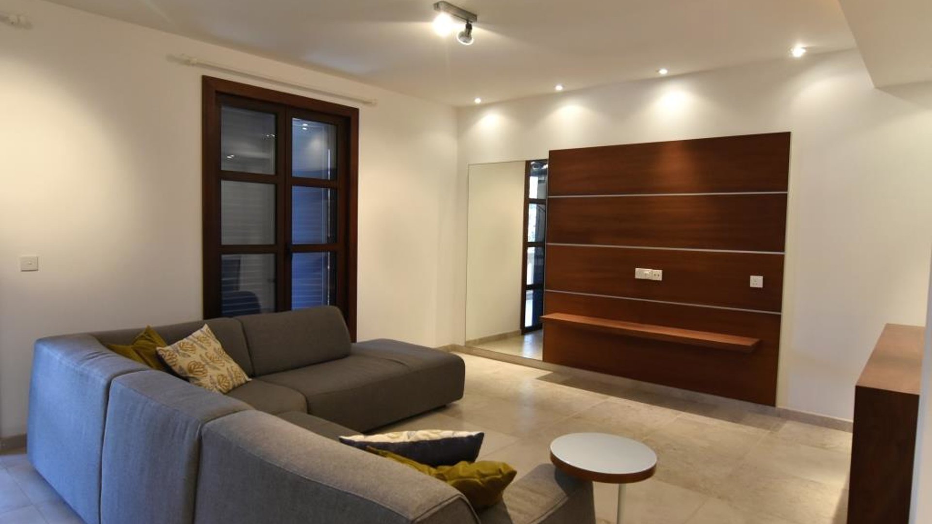 3 bedrooms Apartment in Limassol, Cyprus No. 31769