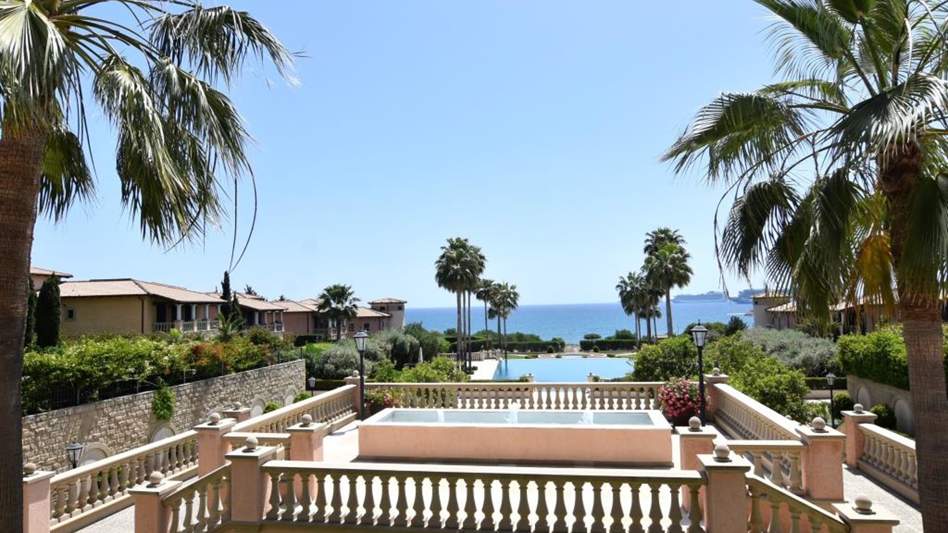 3 bedrooms Apartment in Limassol, Cyprus No. 31769