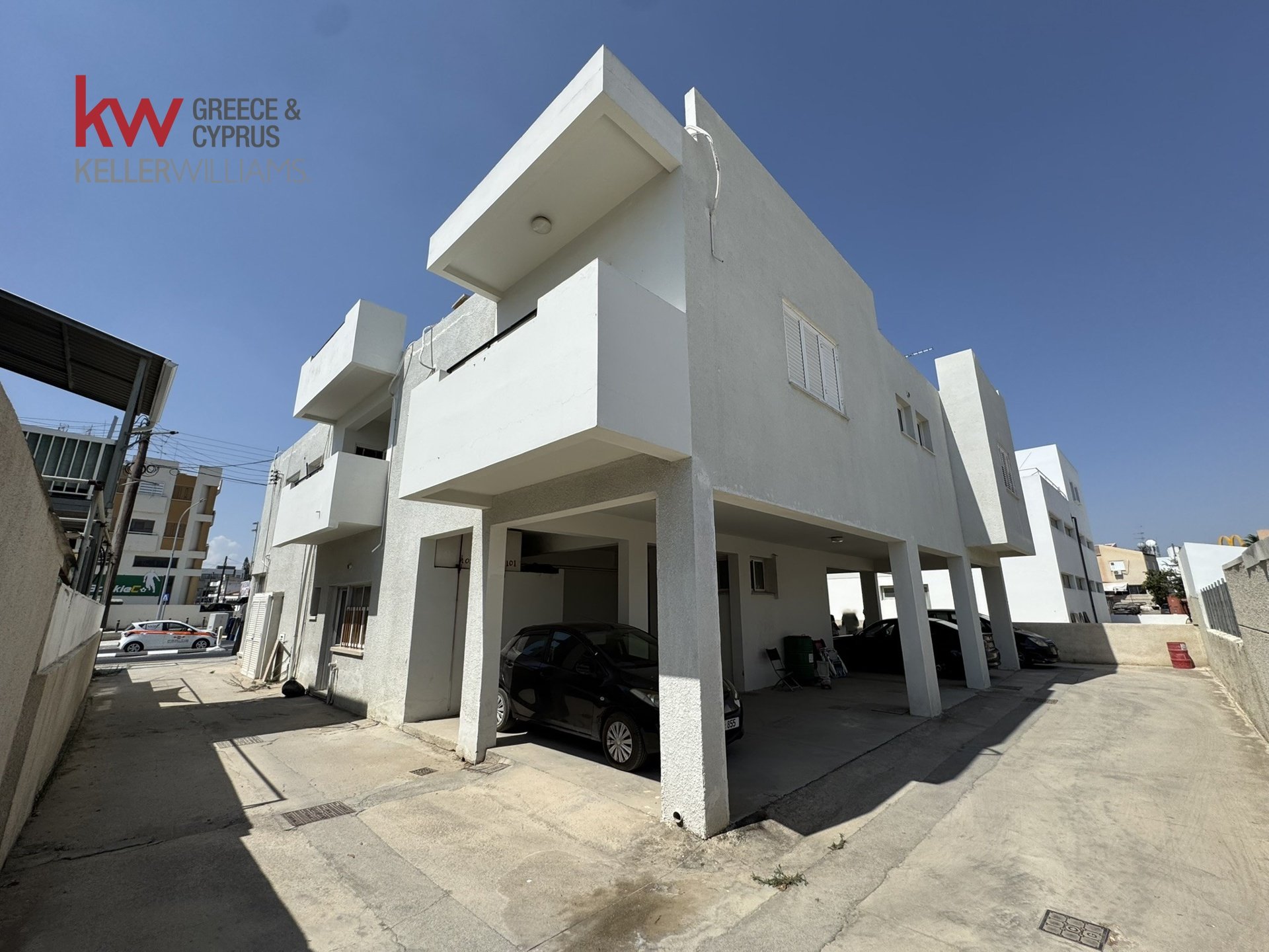 5 rooms Office in Lakatamia, Nicosia, Cyprus No. 40151