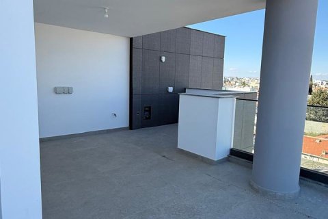 Квартира с 2 спальнями в Строволос, Никосия,  № 39990 2