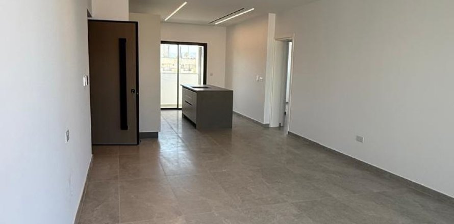 Квартира с 2 спальнями в Строволос, Никосия,  № 39990