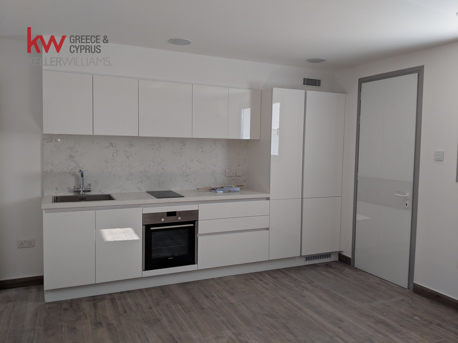 5 bedrooms Villa in Germasogeia, Limassol, Cyprus No. 39987