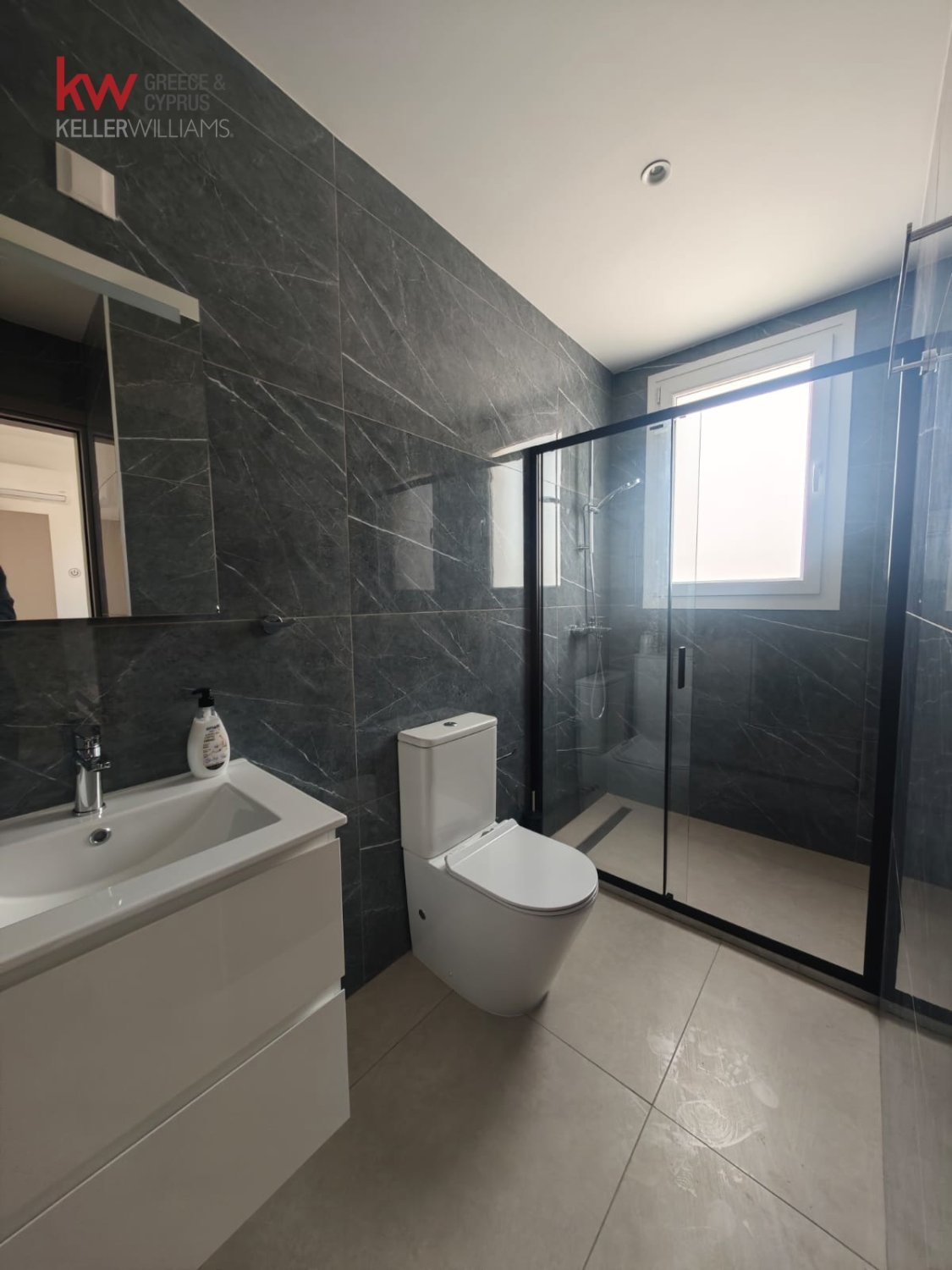 2 bedrooms Apartment in Larnaka, Cyprus No. 39984
