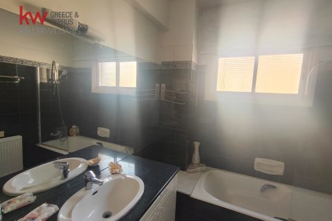 5 bedrooms Townhouse in Larnaca, Larnaka,  No. 39986 15