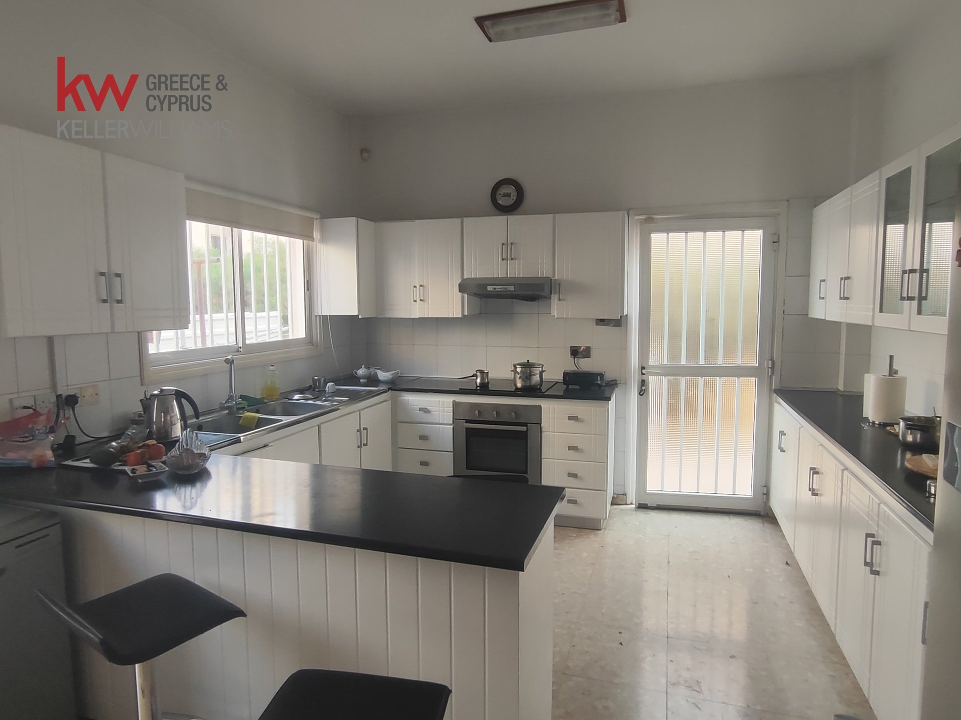 5 bedrooms Townhouse in Larnaca, Larnaka, Cyprus No. 39986