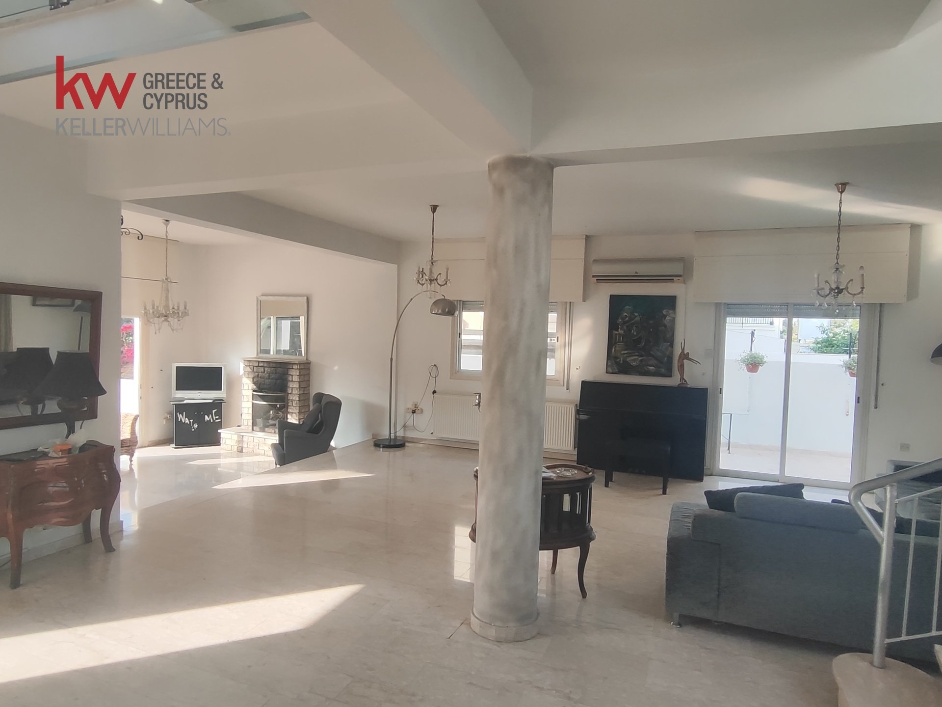 5 bedrooms Townhouse in Larnaca, Larnaka, Cyprus No. 39986