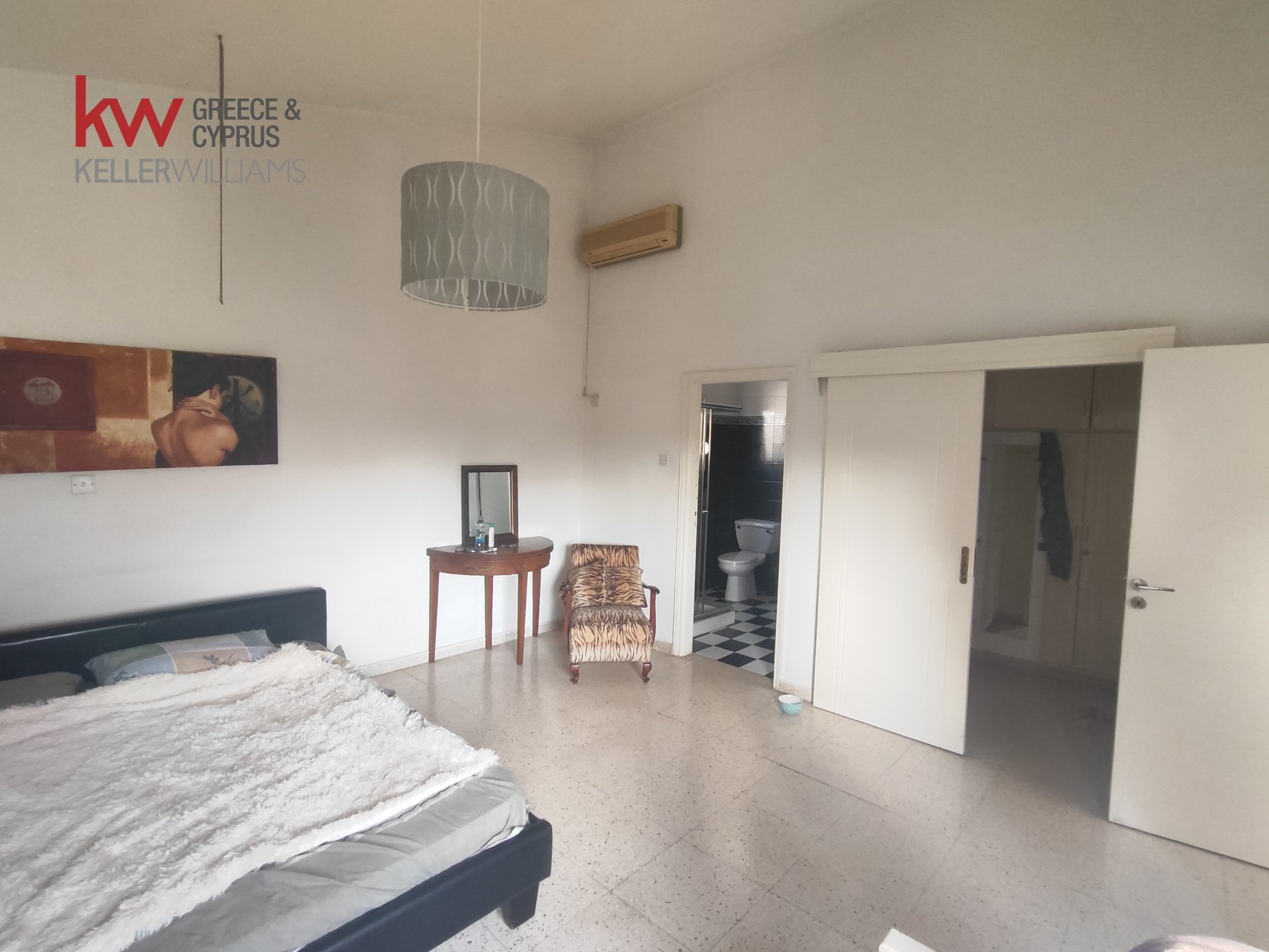 5 bedrooms Townhouse in Larnaca, Larnaka, Cyprus No. 39986