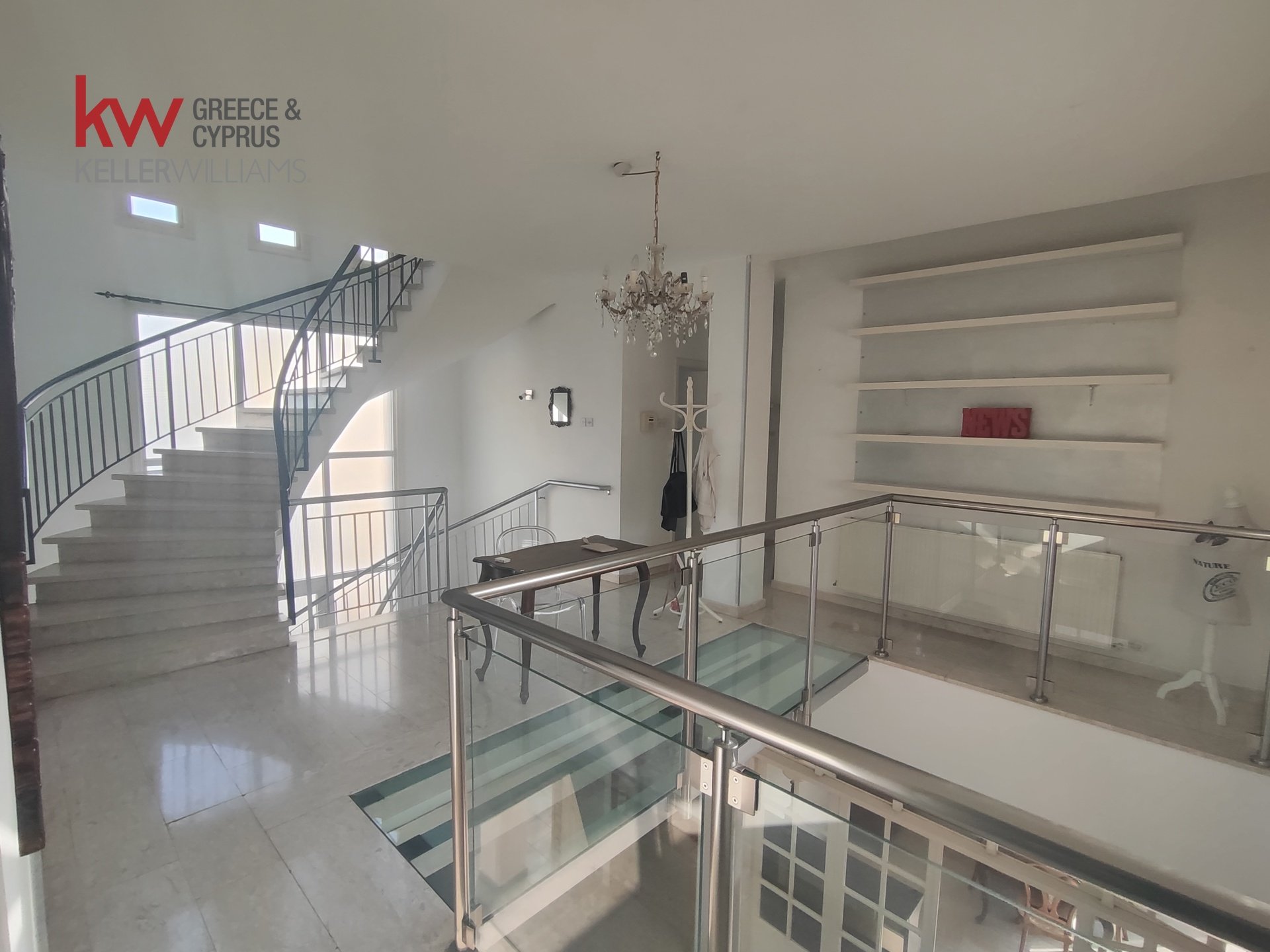 5 bedrooms Townhouse in Larnaca, Larnaka, Cyprus No. 39986