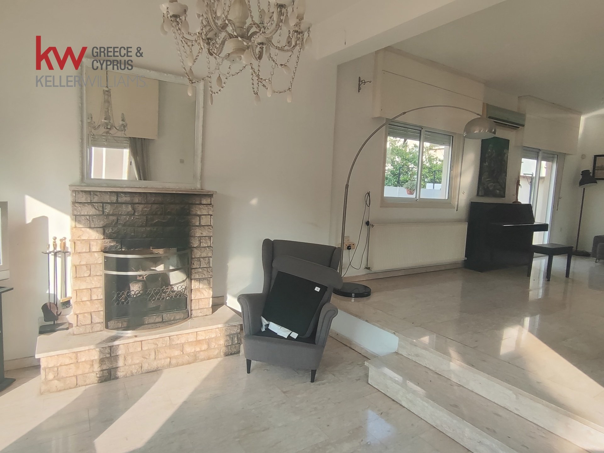 5 bedrooms Townhouse in Larnaca, Larnaka, Cyprus No. 39986
