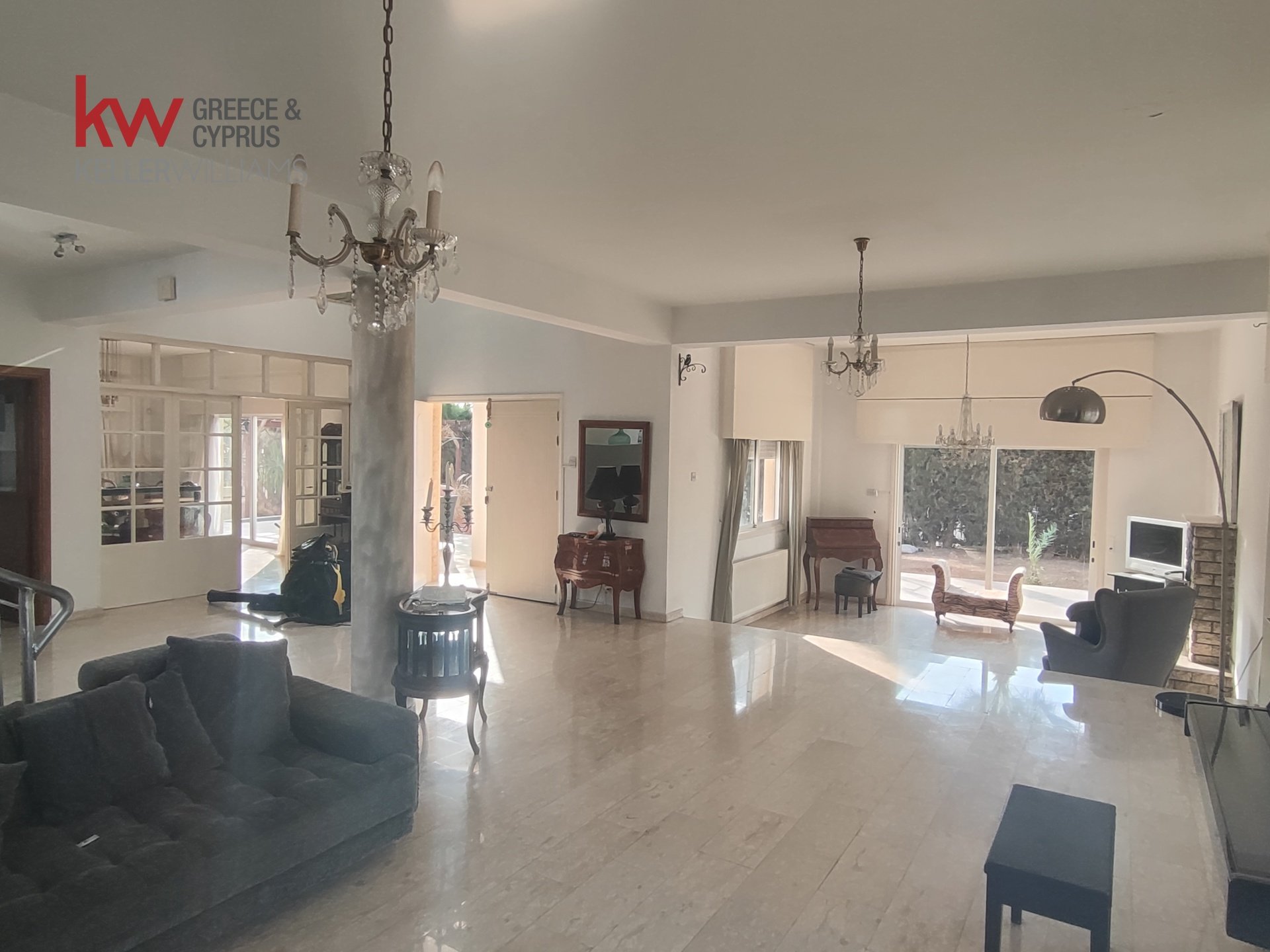 5 bedrooms Townhouse in Larnaca, Larnaka, Cyprus No. 39986