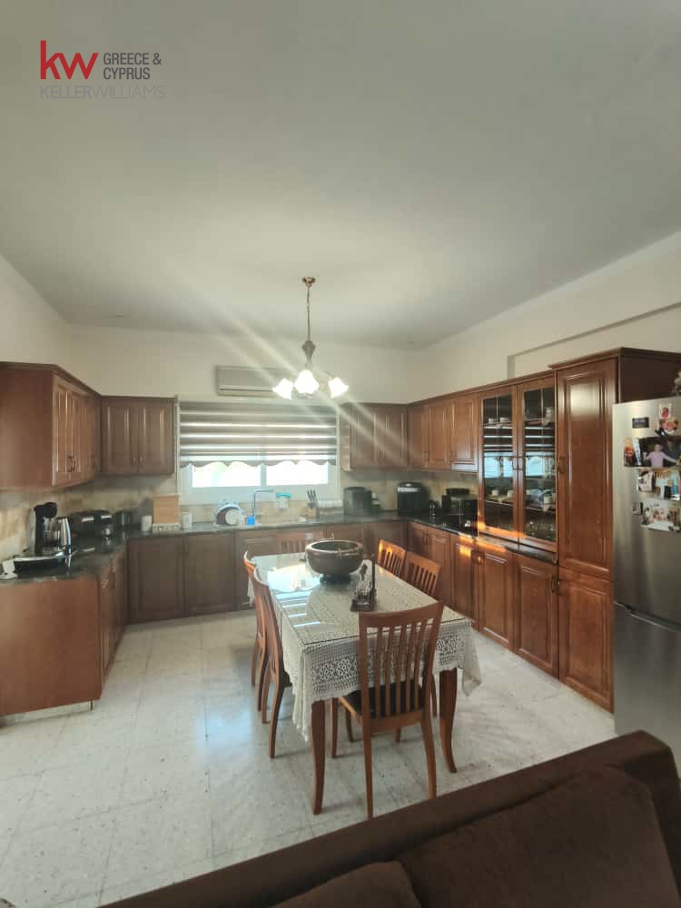 3 bedrooms Townhouse in Larnaka, Cyprus No. 39849