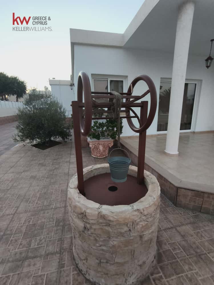 3 bedrooms Townhouse in Larnaka, Cyprus No. 39849