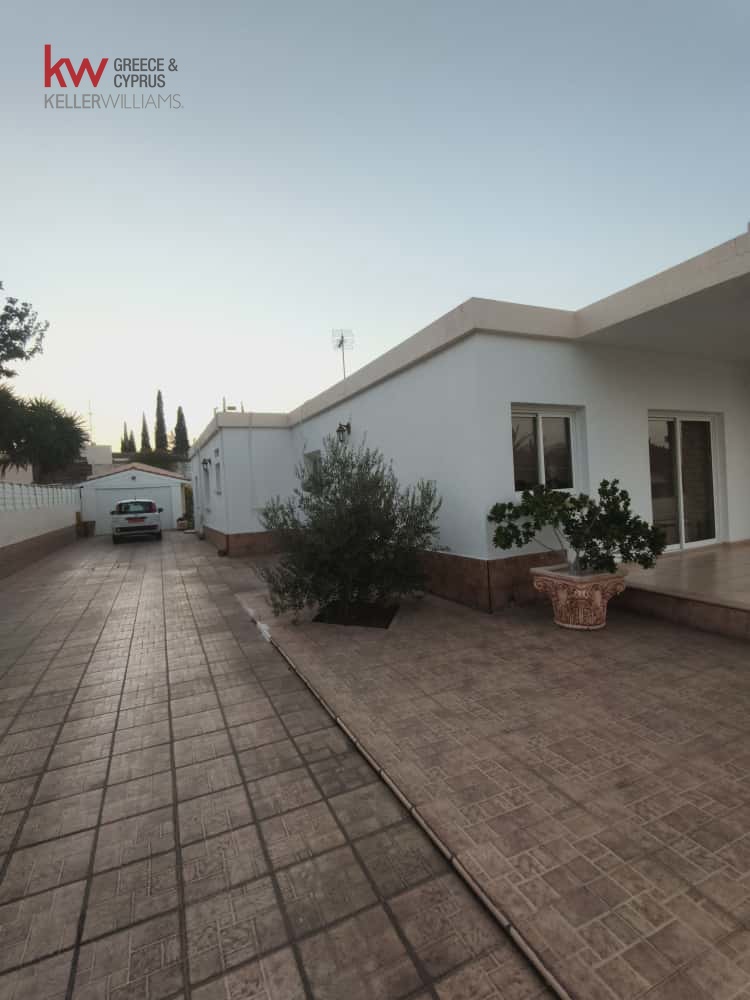 3 bedrooms Townhouse in Larnaka, Cyprus No. 39849