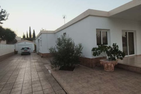 3 bedrooms Townhouse in Larnaka, No. 39849 8