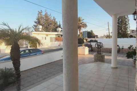 3 bedrooms Townhouse in Larnaka, No. 39849 9