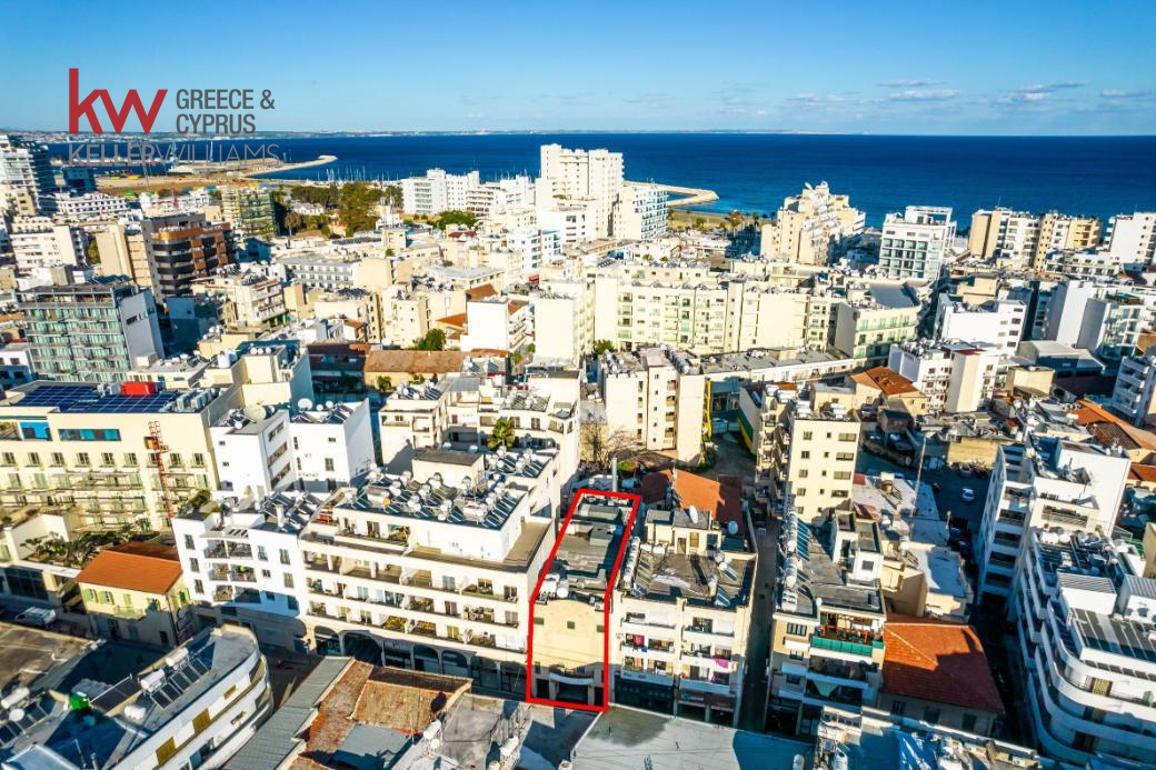 Коммерческая недвижимость 540м2 в Ларнака, Кипр № 39848