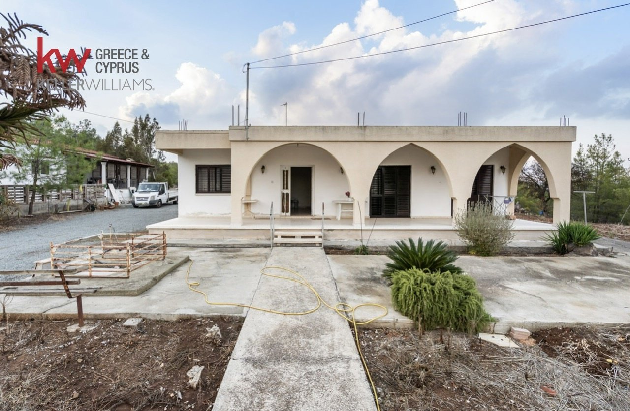 3 chambres Bungalow à Mosfiloti, Larnaka, Chypre No. 39863