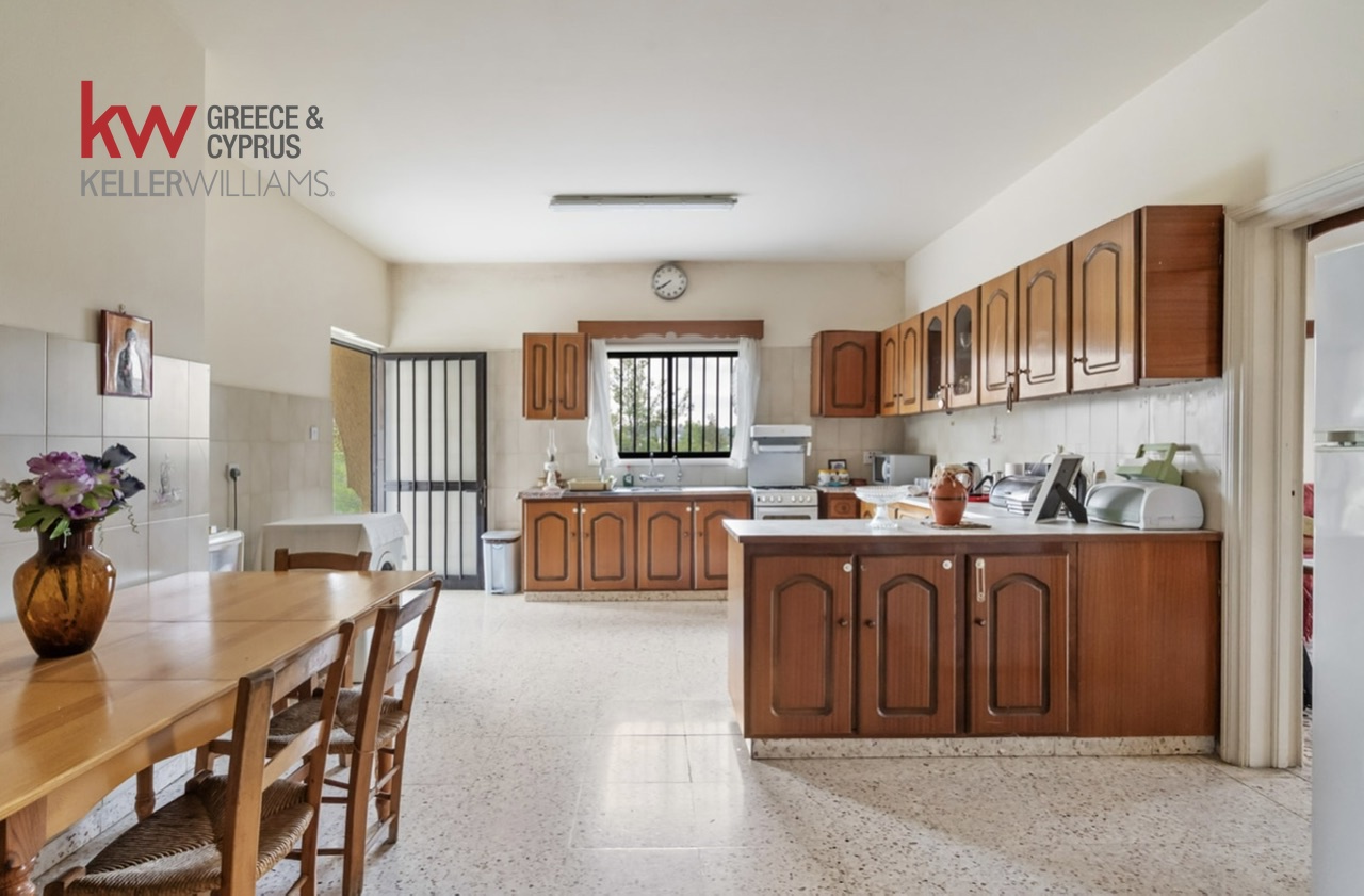 3 chambres Bungalow à Mosfiloti, Larnaka, Chypre No. 39863
