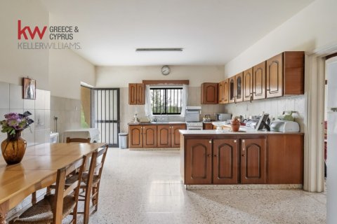 3 bedrooms Bungalow in Mosfiloti, Larnaka,  No. 39863 6