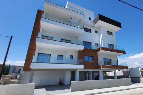 4 bedrooms Apartment in Zakaki, Limassol, No. 45097