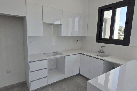 3 bedrooms Penthouse in Parekklisia, Limassol, No. 45098 8