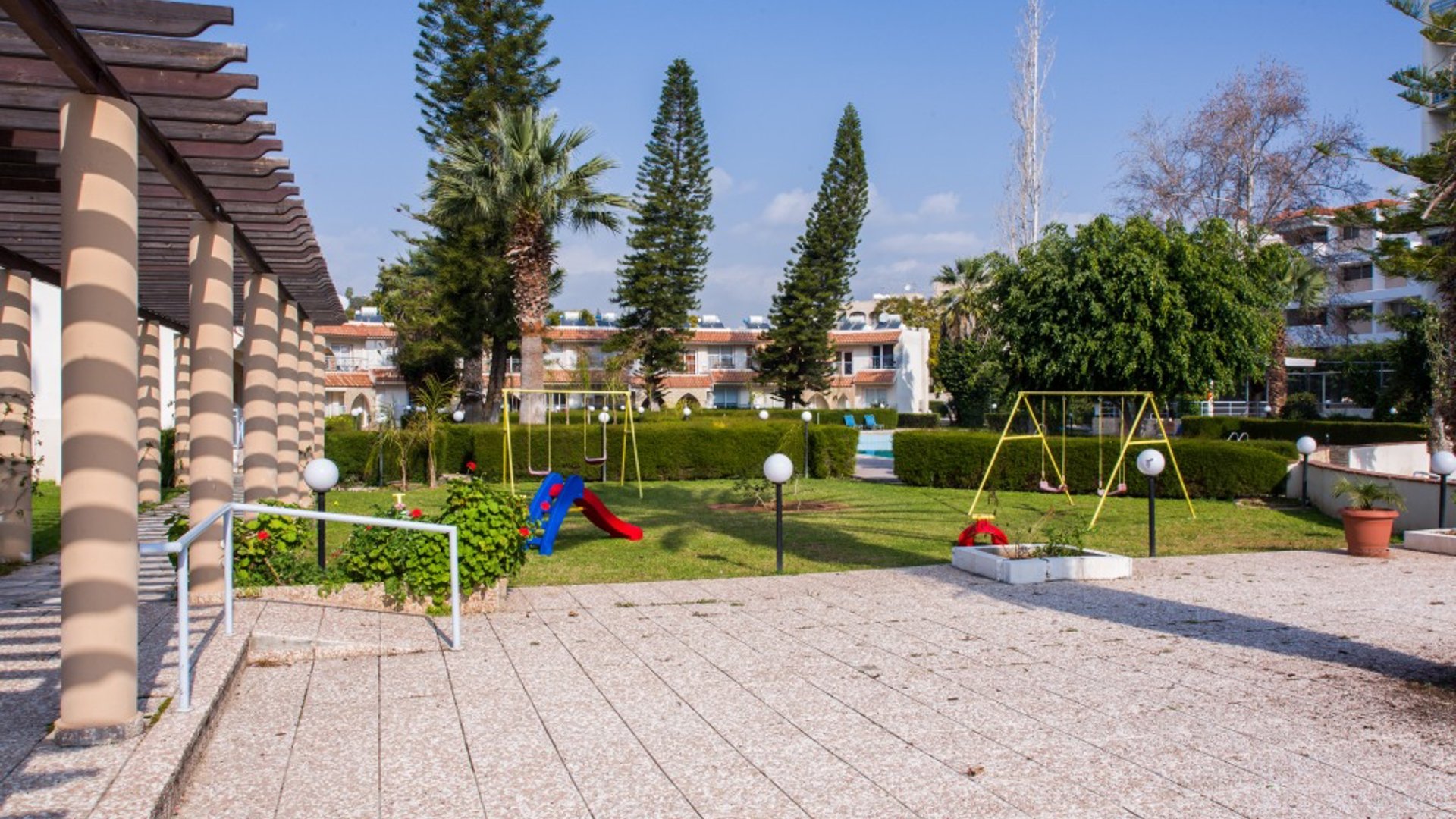 3 bedrooms Apartment in Limassol, Cyprus No. 28011