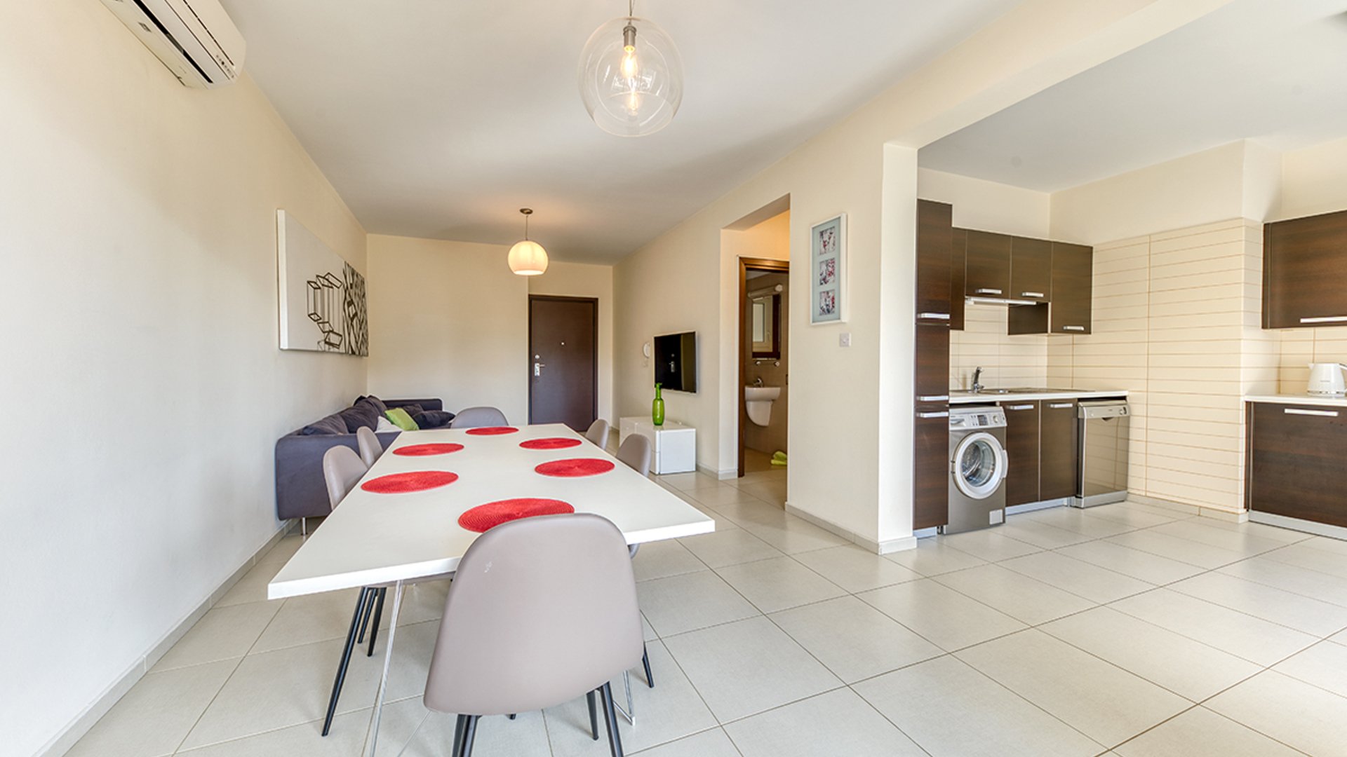 2 bedrooms Apartment in Limassol, Cyprus No. 28009