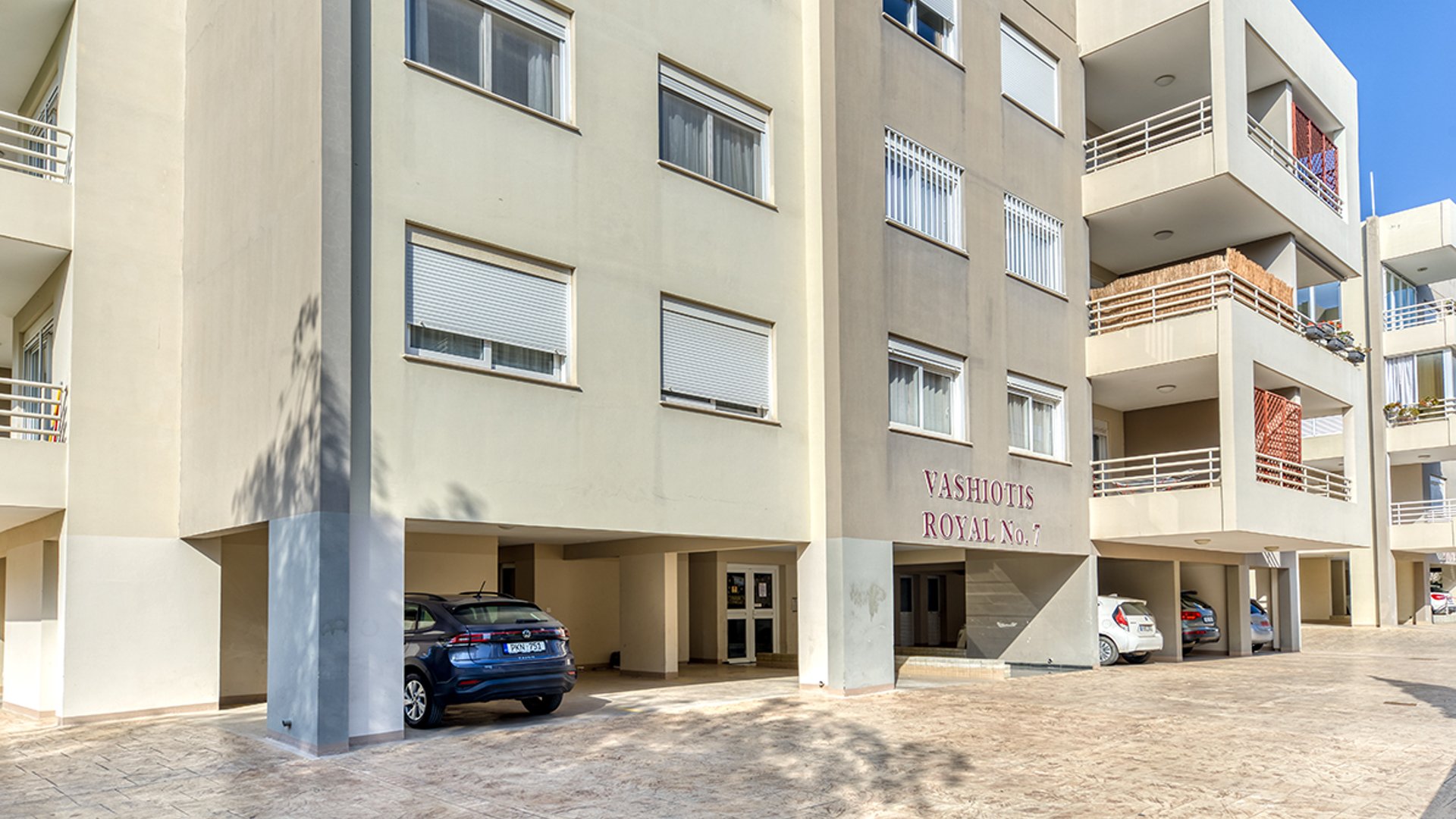 2 bedrooms Apartment in Limassol, Cyprus No. 28009