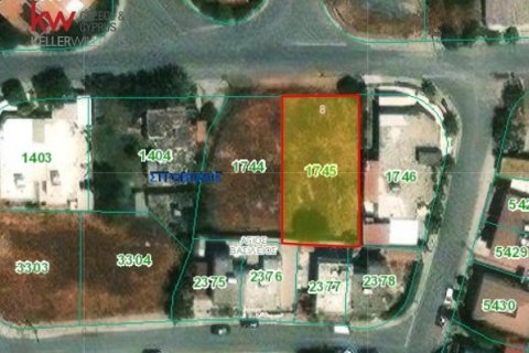 554m2 Land in Strovolos, Nicosia,  No. 40317